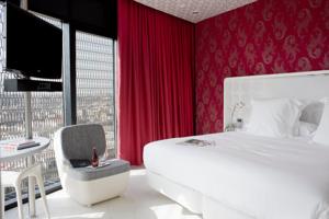 Hotel Barcelo Raval bedroom