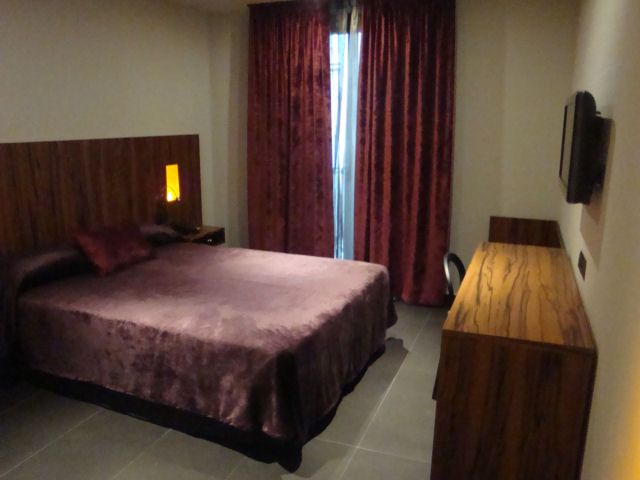 Hotel California bedroom