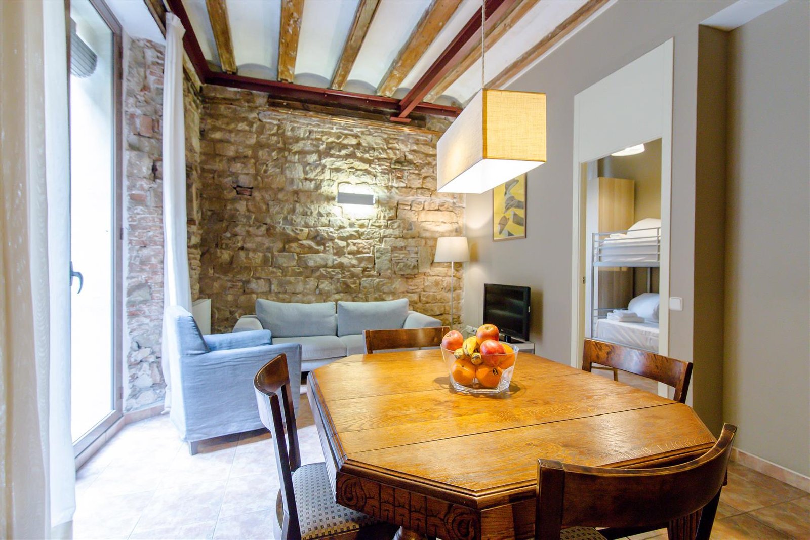 Apartments Decimononico table