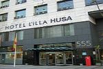 Hotel Husa Illa outside
